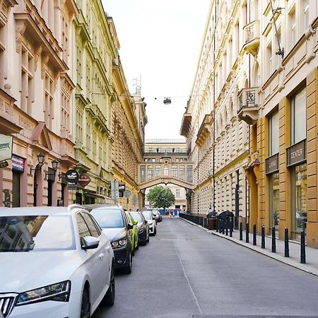 Luxemi Apartments I City Center Premium Studio プラハ エクステリア 写真