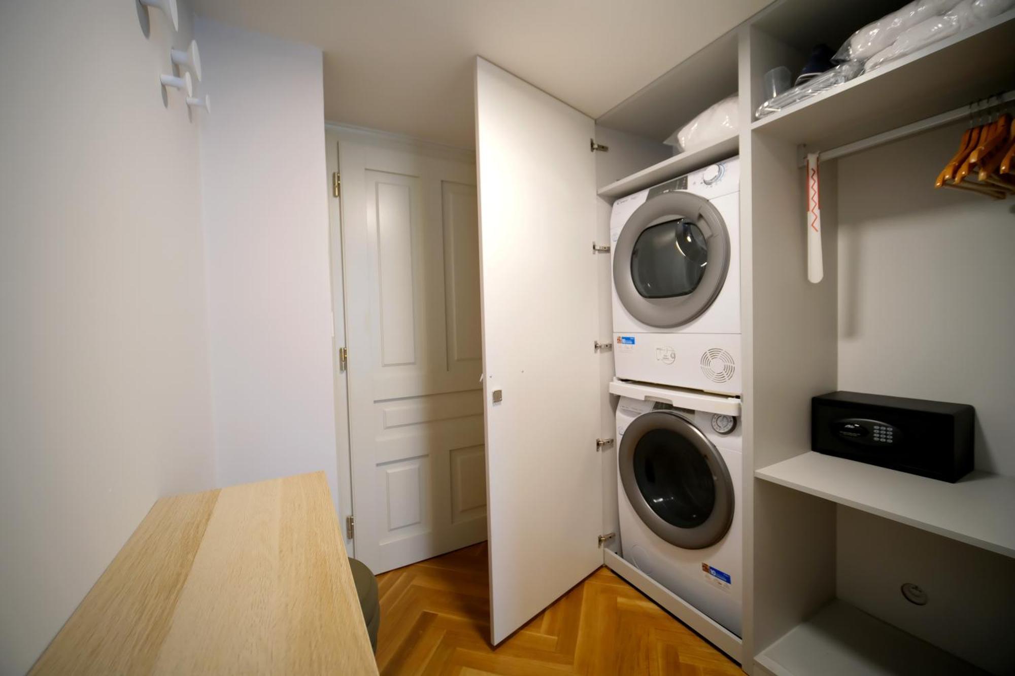 Luxemi Apartments I City Center Premium Studio プラハ エクステリア 写真
