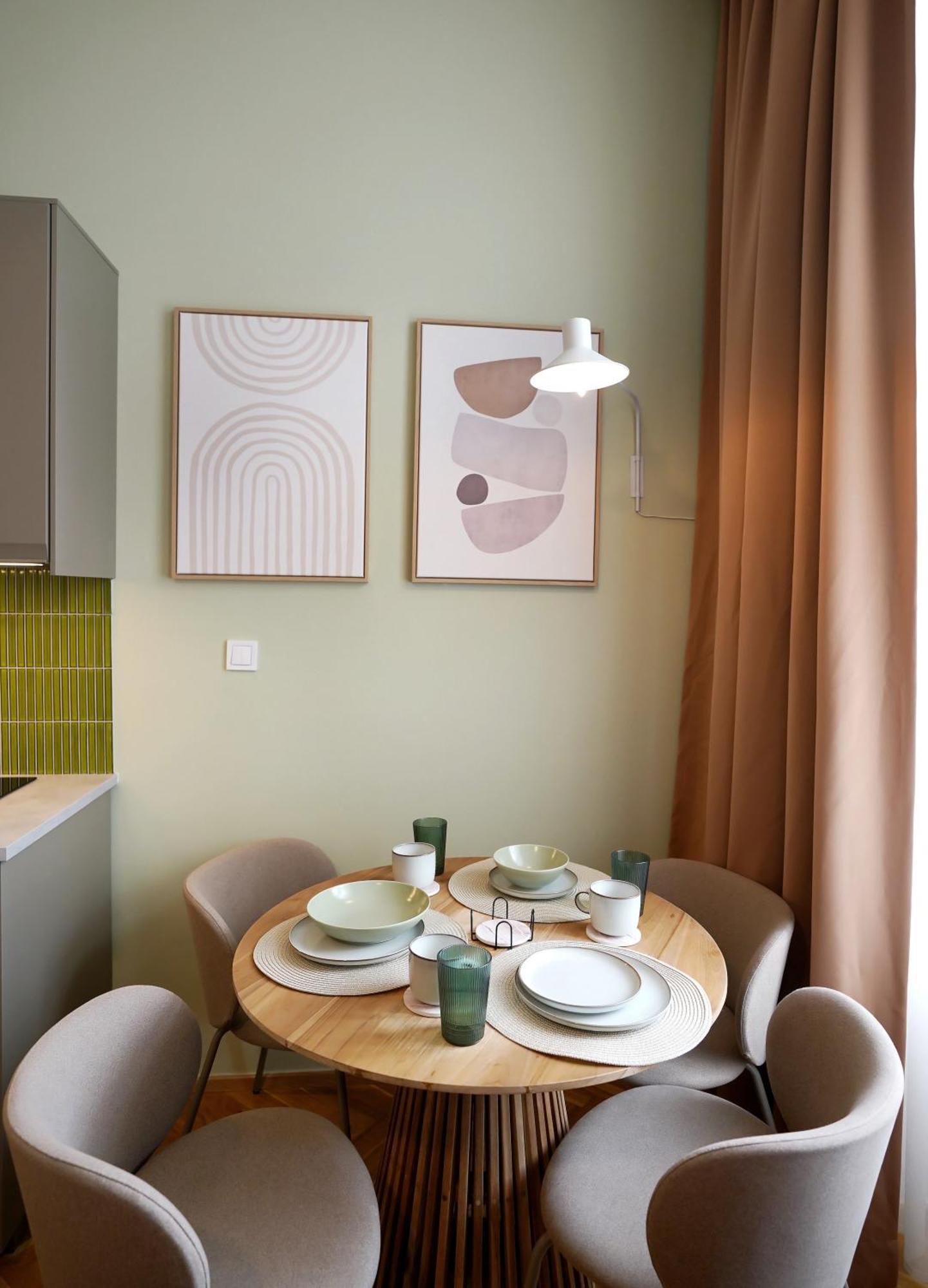 Luxemi Apartments I City Center Premium Studio プラハ エクステリア 写真