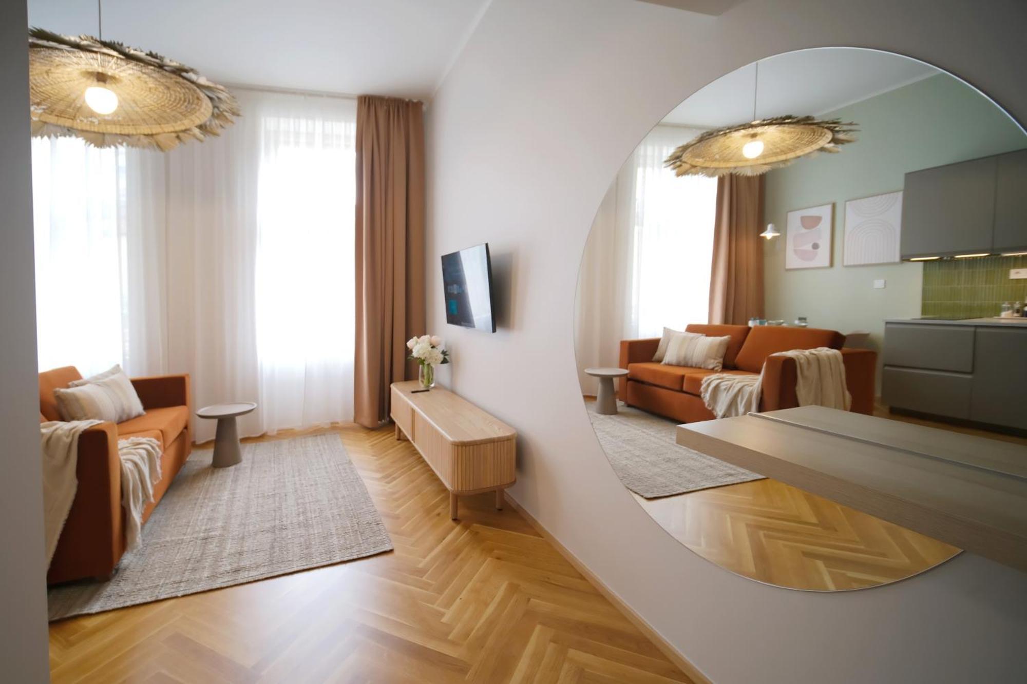Luxemi Apartments I City Center Premium Studio プラハ エクステリア 写真