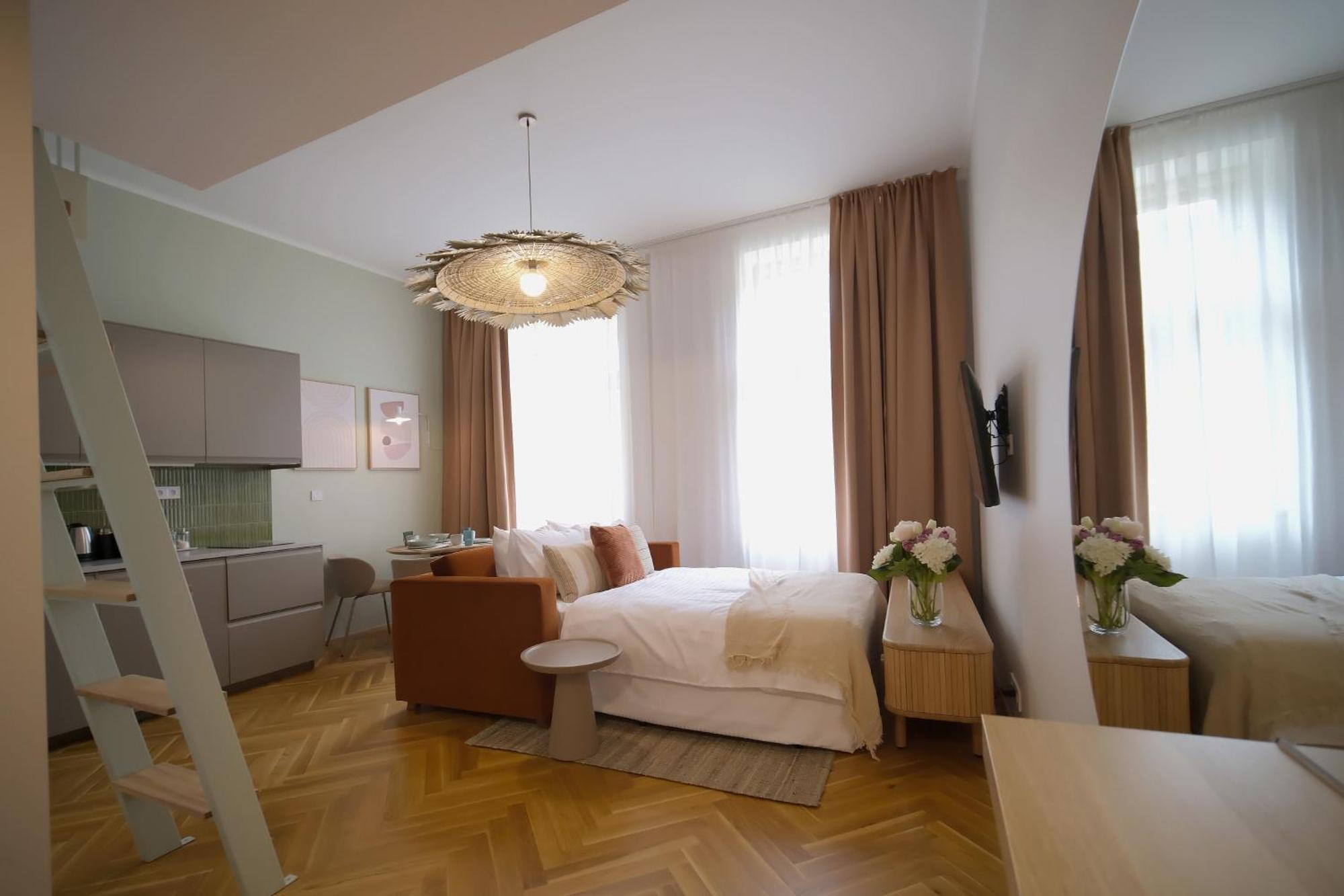 Luxemi Apartments I City Center Premium Studio プラハ エクステリア 写真