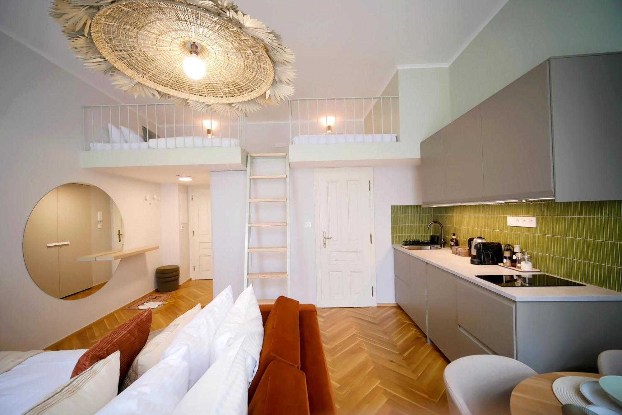 Luxemi Apartments I City Center Premium Studio プラハ エクステリア 写真