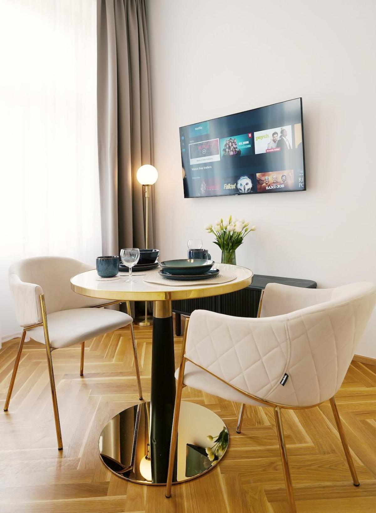 Luxemi Apartments I City Center Premium Studio プラハ エクステリア 写真