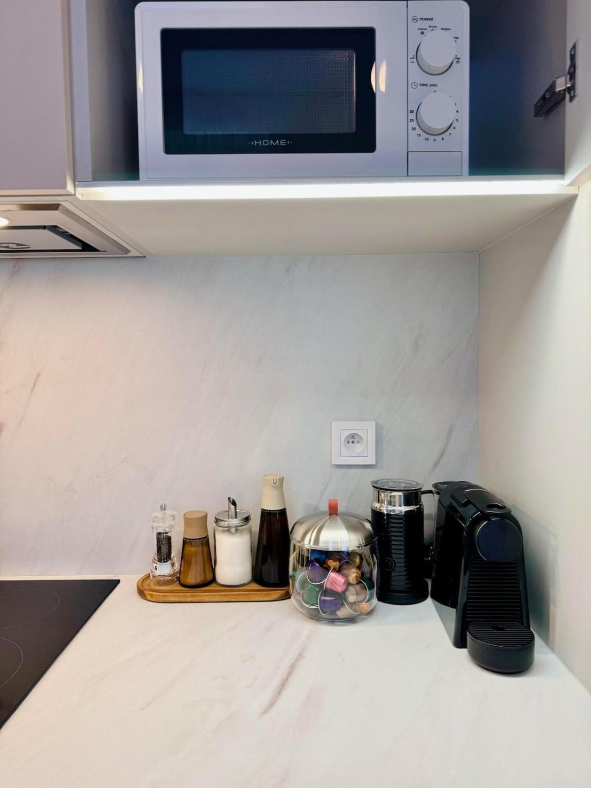 Luxemi Apartments I City Center Premium Studio プラハ エクステリア 写真